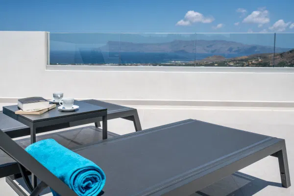 Sea-View Six-Bedroom Villa for Sale in Kissamos, Chania