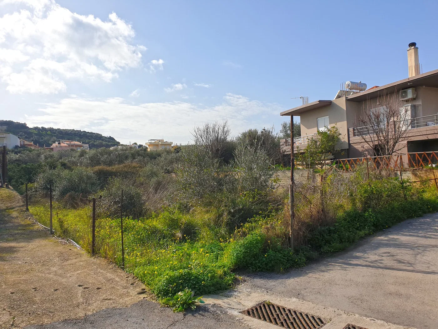 500 m² Plot for Sale in Agia Marina, Chania