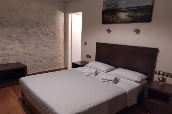 280 m² Hotel for Sale in Old Town Rethymnon, Rethymnon — photo 3
