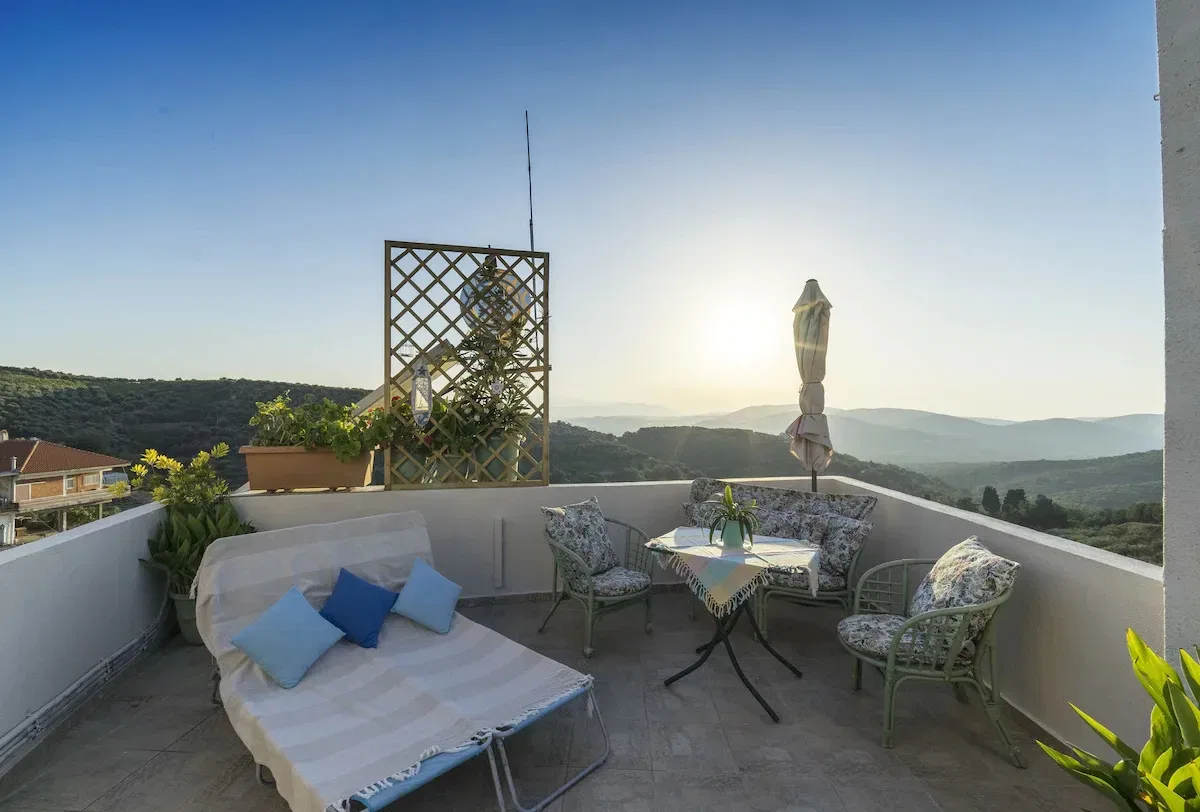 Five-Bedroom Apartment for Sale in Minoa Pediada, Heraklion