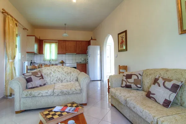 120 m² Four-Bedroom Villa for Sale in Panormo, Mylopotamos — photo 5