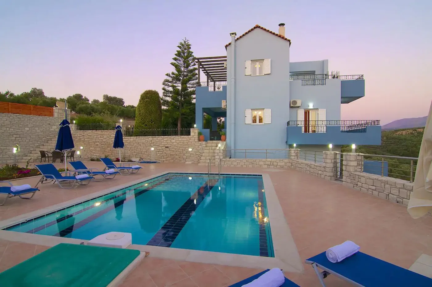 120 m² Four-Bedroom Villa for Sale in Panormo, Mylopotamos