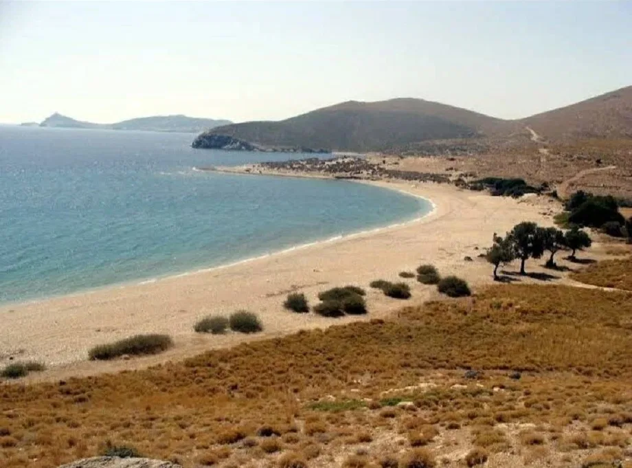 Sea-View 400,000 m² Plot for Sale in Karistos, Evia