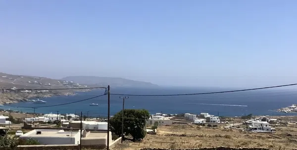 Renovated 110 m² Villa with Two Bedrooms for Sale in Mykonos, Cyclades