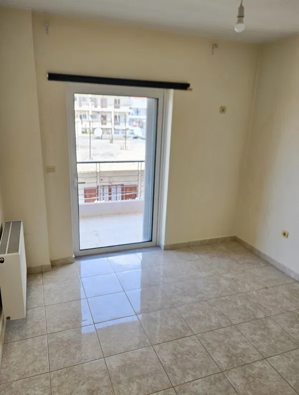 Three-Bedroom Apartment for Sale in Loutraki - Perachora, Korinthos — photo 4