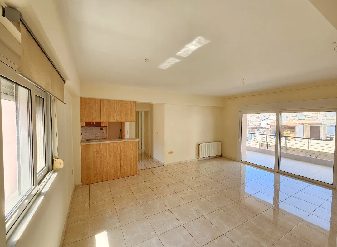 Three-Bedroom Apartment for Sale in Loutraki - Perachora, Korinthos