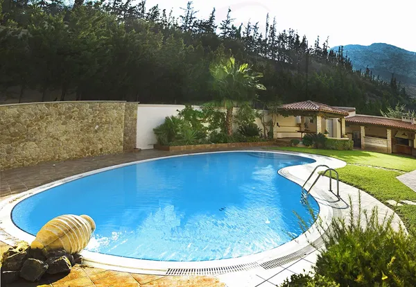Sea-View 434 m² Villa with Six Bedrooms for Sale in Legrena, Attica — photo 3