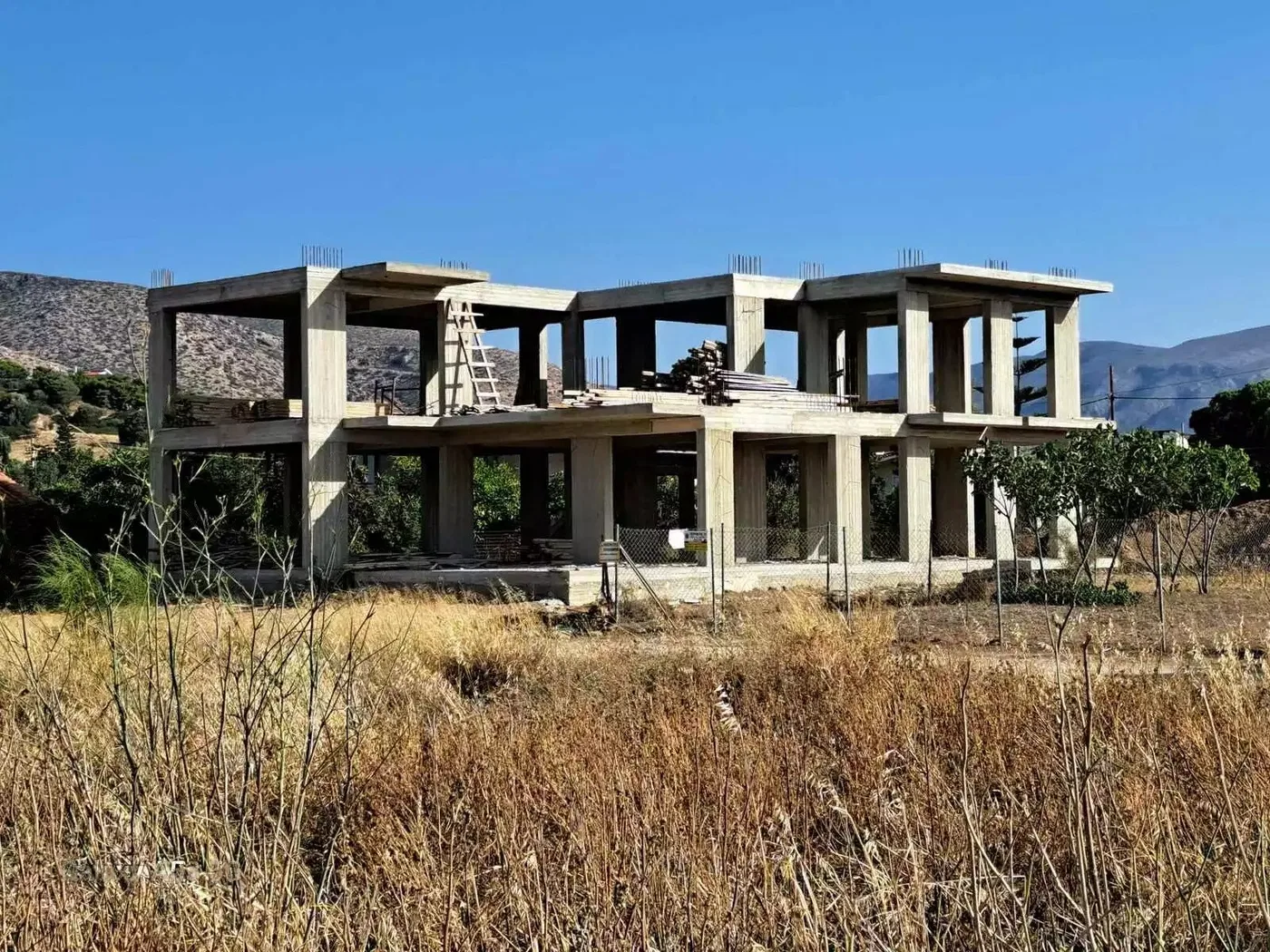 Building for Sale in Anavyssos, Attica