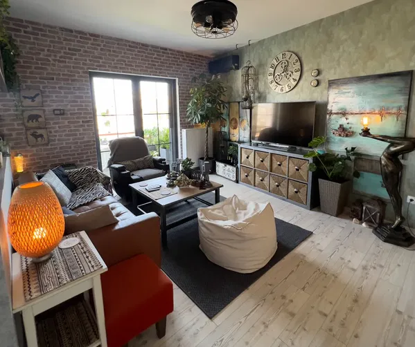 Renovated 78 m² Apartment with Two Bedrooms for Sale in Palaio Faliro, Athens Southern suburbs — photo 2