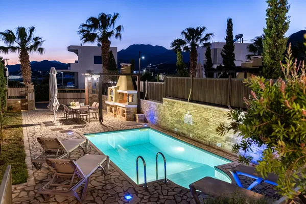 Four-Bedroom Villa for Sale in Makris Gialos, Lasithi with Garden — photo 4