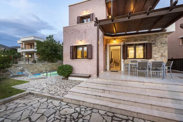 Four-Bedroom Villa for Sale in Makris Gialos, Lasithi with Swimming pool — photo 4