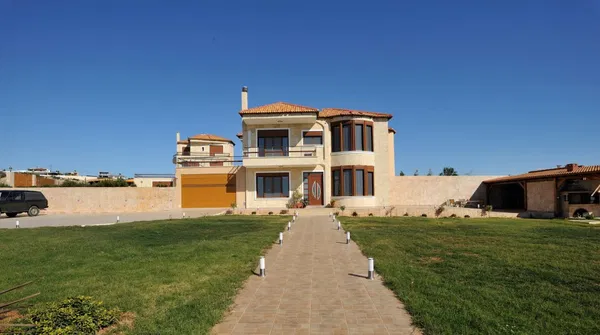 Sea-View Four-Bedroom Villa for Sale in Ierapetra, Lasithi — photo 2