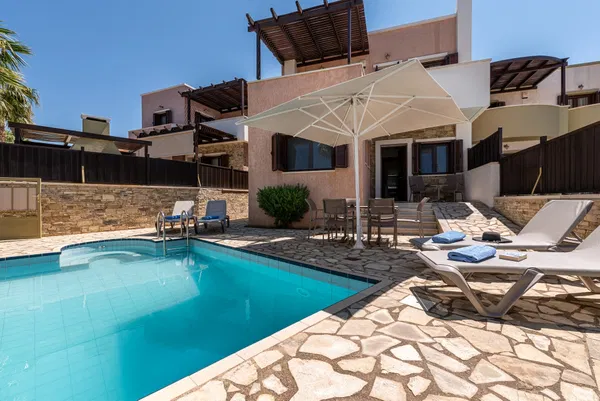 Four-Bedroom Villa for Sale in Makris Gialos, Lasithi