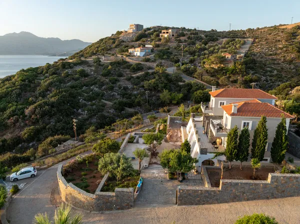 Sea-View 544 m² Villa with Three Bedrooms for Sale in Agios Nikolaos, Lasithi — photo 3