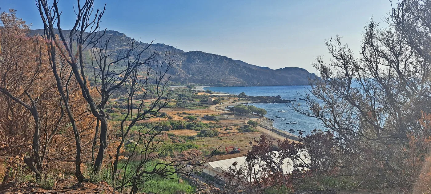 Seafront 9,600 m² Plot for Sale in Sfinari, Kissamos