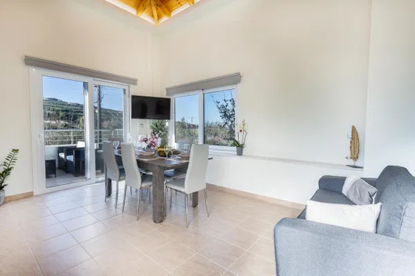 80 m² Apartment with Two Bedrooms for Rent in Polemarchi, Platanias — photo 2
