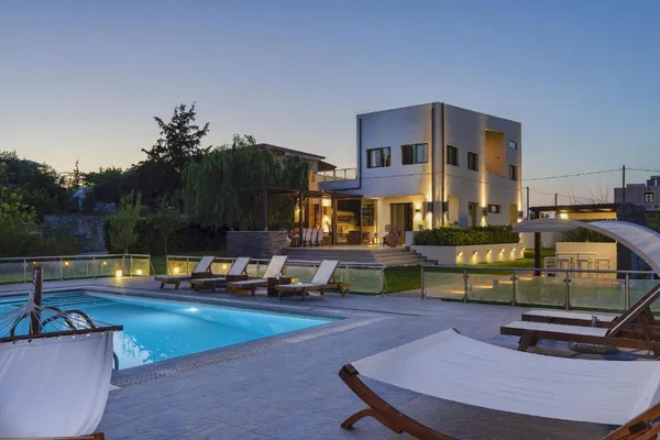 Six-Bedroom Villa for Sale in Tria Monastiria, Rethymnon — photo 2