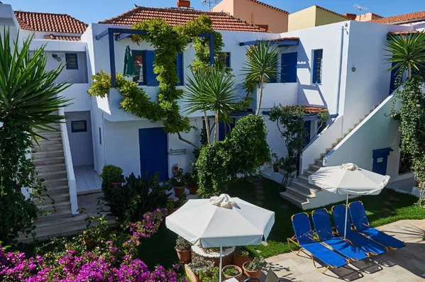 Hotel for Sale in Panormo, Mylopotamos — photo 2