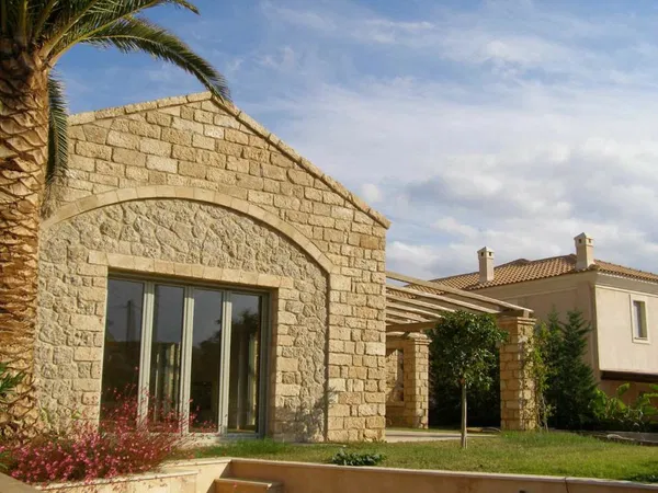 480 m² Villa with Five Bedrooms for Sale in Vari - Varkiza, Athens Southern suburbs — photo 5