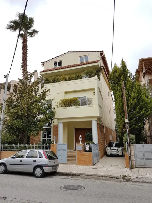 690 m² Building for Sale in Chalandri, Athens Northern suburbs
