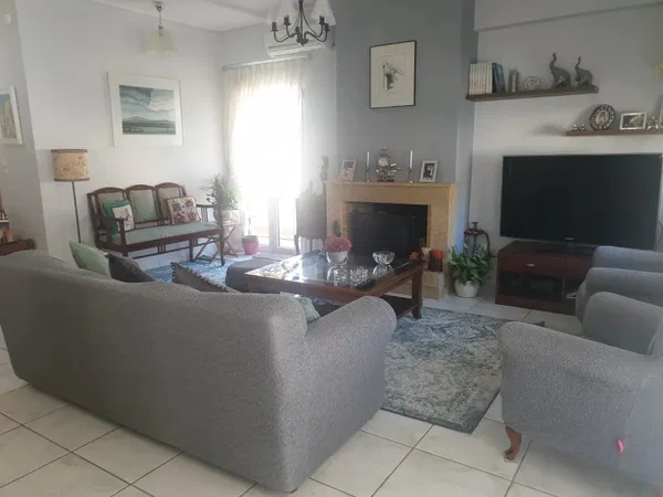 Renovated 130 m² Apartment with Three Bedrooms for Sale in Glyfada, Athens Southern suburbs — photo 5