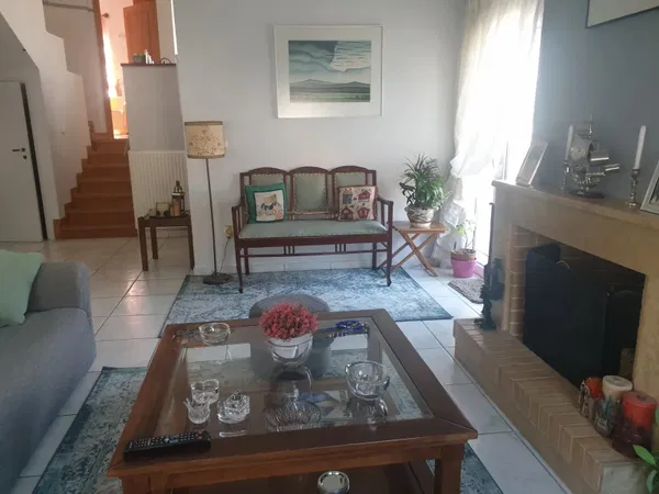 Renovated 130 m² Apartment with Three Bedrooms for Sale in Glyfada, Athens Southern suburbs — photo 4