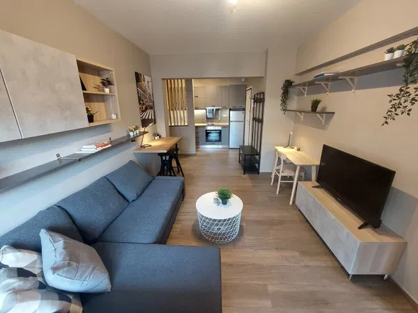 Renovated 74 m² Apartment with Two Bedrooms for Sale in Center Athens, Athens Center — photo 2