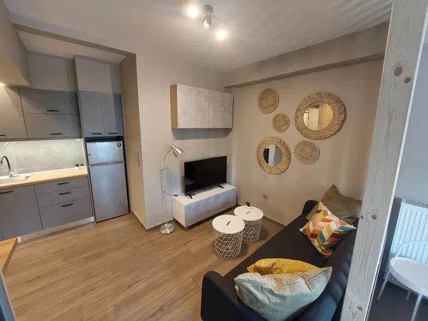 Renovated 74 m² Apartment with Two Bedrooms for Sale in Center Athens, Athens Center — photo 4