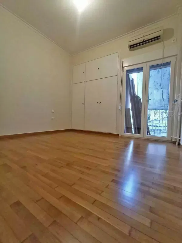 Two-Bedroom Renovated Apartment for Sale in Gazi - Metaxourgio - Votanikos, Athens Center — photo 4