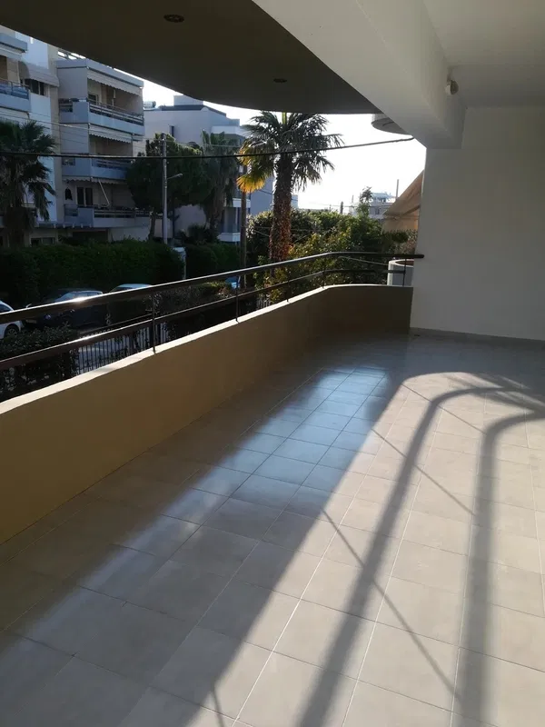 Renovated 60 m² Apartment with One Bedrooms for Sale in Voula, Athens Southern suburbs — photo 2