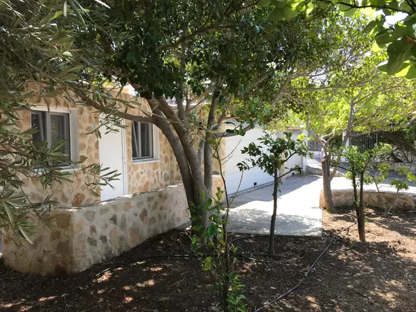 Sea-View 190 m² Villa with Three Bedrooms for Sale in Leros, Dodecanese Islands — photo 4