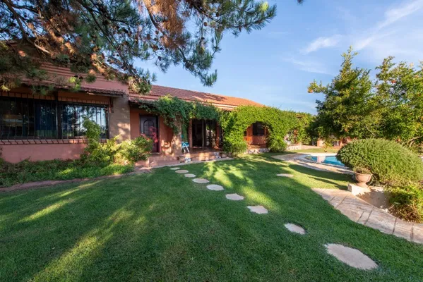 Four-Bedroom Villa for Sale in Avlida, Chalkida — photo 2