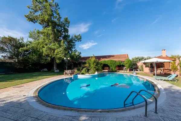 Four-Bedroom Villa for Sale in Avlida, Chalkida — photo 3