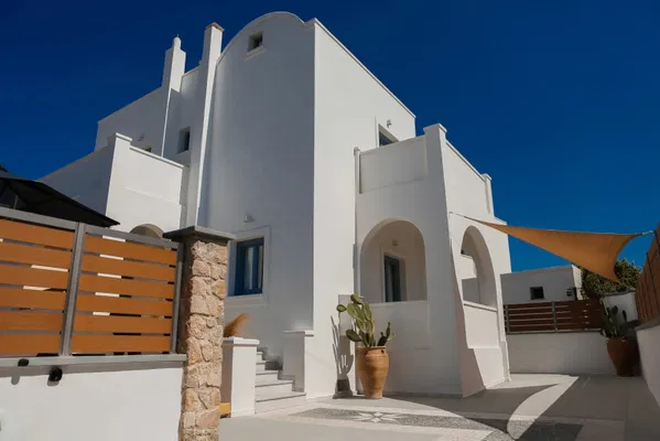 160 m² Apartment with Three Bedrooms for Sale in Santorini, Cyclades — photo 2