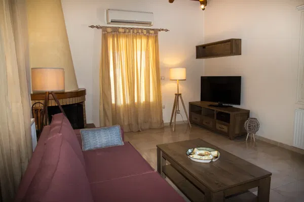 Four-Bedroom Sea View Villa for Sale in Spetses, Argosaronikos islands — photo 2