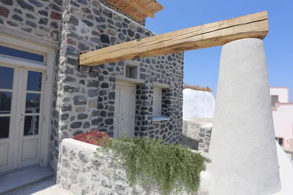 Newly Built Six-Bedroom Villa for Sale in Santorini, Cyclades — photo 5