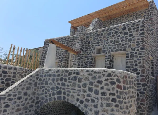 Sea View 147 m² Villa with Three Bedrooms for Sale in Santorini, Cyclades — photo 3