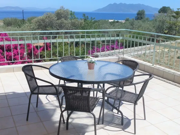 Sea-View 164 m² Villa with Four Bedrooms for Sale in Epidaurus, Argolida — photo 2