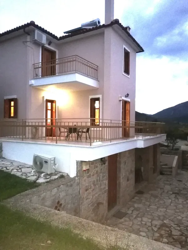 Sea-View 164 m² Villa with Four Bedrooms for Sale in Epidaurus, Argolida — photo 3