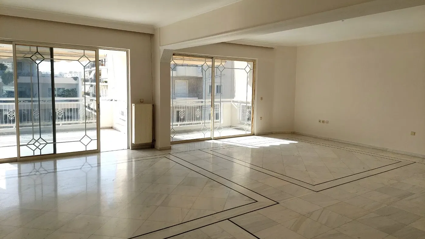 121 m² Two-Bedroom Apartment for Sale in Palaio Faliro, Athens Southern suburbs