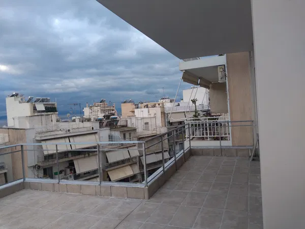 Sea-View Two-Bedroom Apartment for Sale in Piraeus, Piraeus Suburbs — photo 3