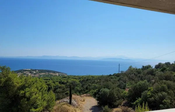 Sea-View 726 m² Villa with Nine Bedrooms for Sale in Porto Rafti, Attica — photo 4