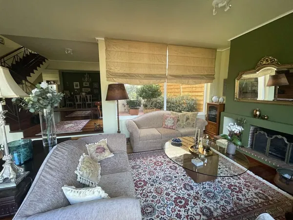 Seafront Two-Bedroom Villa for Sale in Porto Rafti, Attica — photo 2