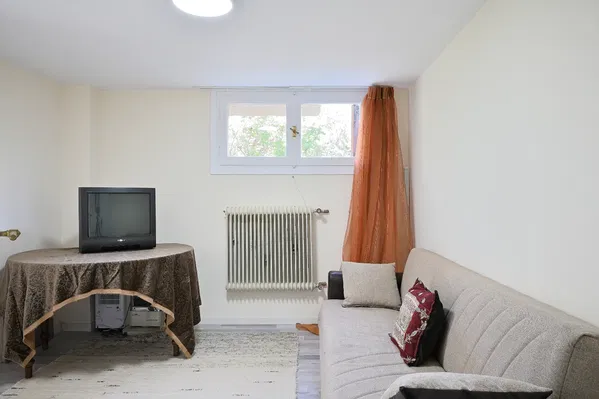 Renovated Two-Bedroom Apartment for Sale in Voula, Athens Southern suburbs — photo 4