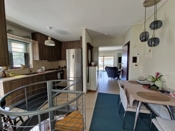 Sea View 145 m² Apartment with Three Bedrooms for Sale in Alimos, Athens Southern suburbs — photo 5
