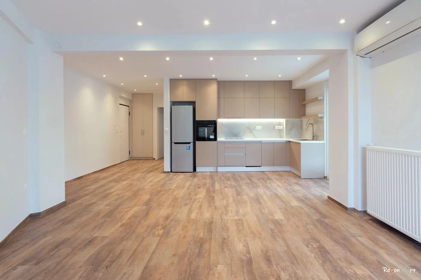 95 m² Apartment with Three Bedrooms for Sale in Glyfada, Athens Southern suburbs