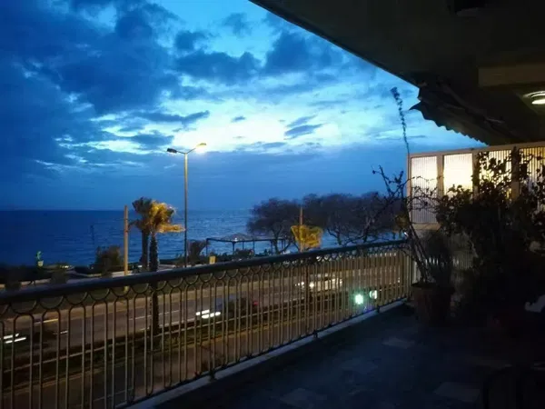 216 m² Sea View Three-Bedroom Apartment for Sale in Palaio Faliro, Athens Southern suburbs — photo 4