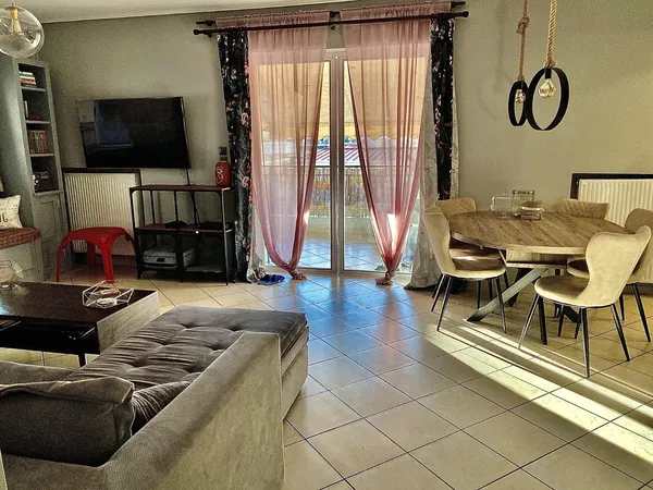 Three-Bedroom Renovated Apartment for Sale in Petralona, Athens Center — photo 3