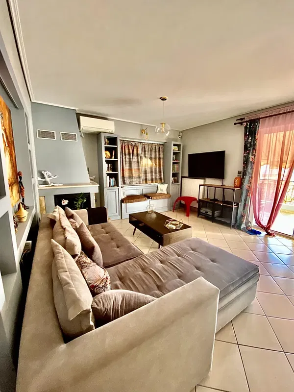 Three-Bedroom Renovated Apartment for Sale in Petralona, Athens Center — photo 2