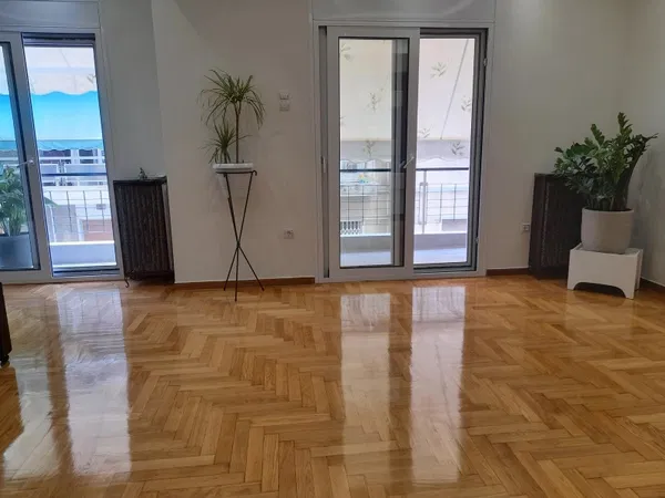 98 m² Two-Bedroom Apartment for Sale in Attikis Square Athens, Athens Center — photo 4